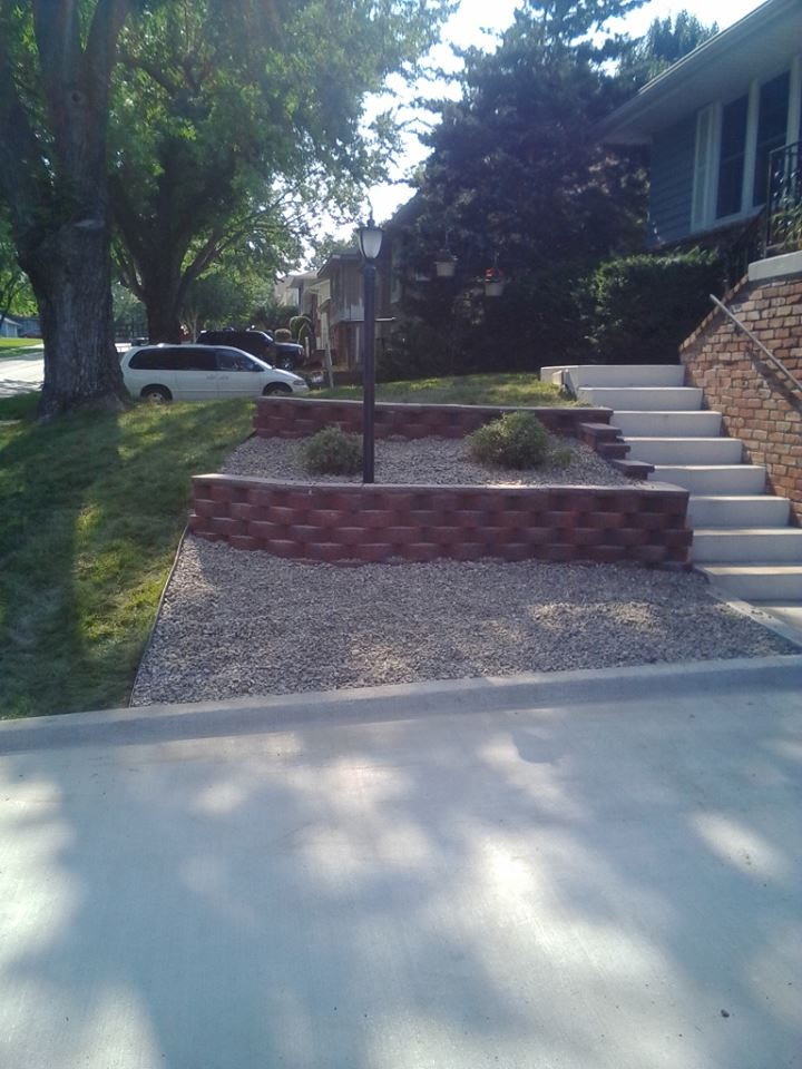 Brick retaining wall & concrete steps